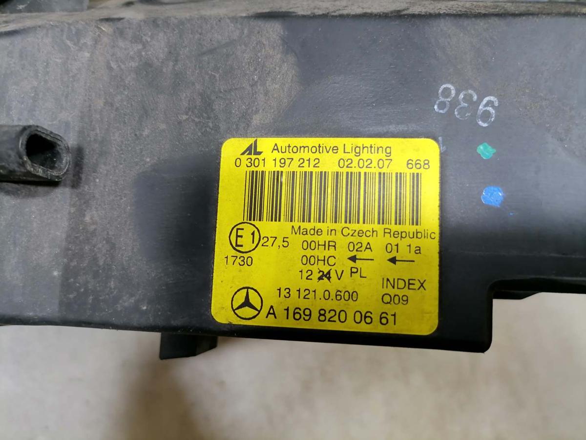 Mercedes A Klasse W169 original Scheinwerfer vorn rechts Halogen Bj.2007